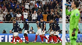Fransa Çeyrek Final Biletini Aldı! Fransa 3 - 1 Polonya