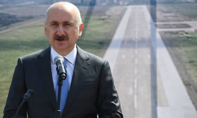 Ulaştırma ve Altyapı Bakanı Karaismailoğlu, havacılık istatistikleriyle ilgili yazılı açıklama yaptı.